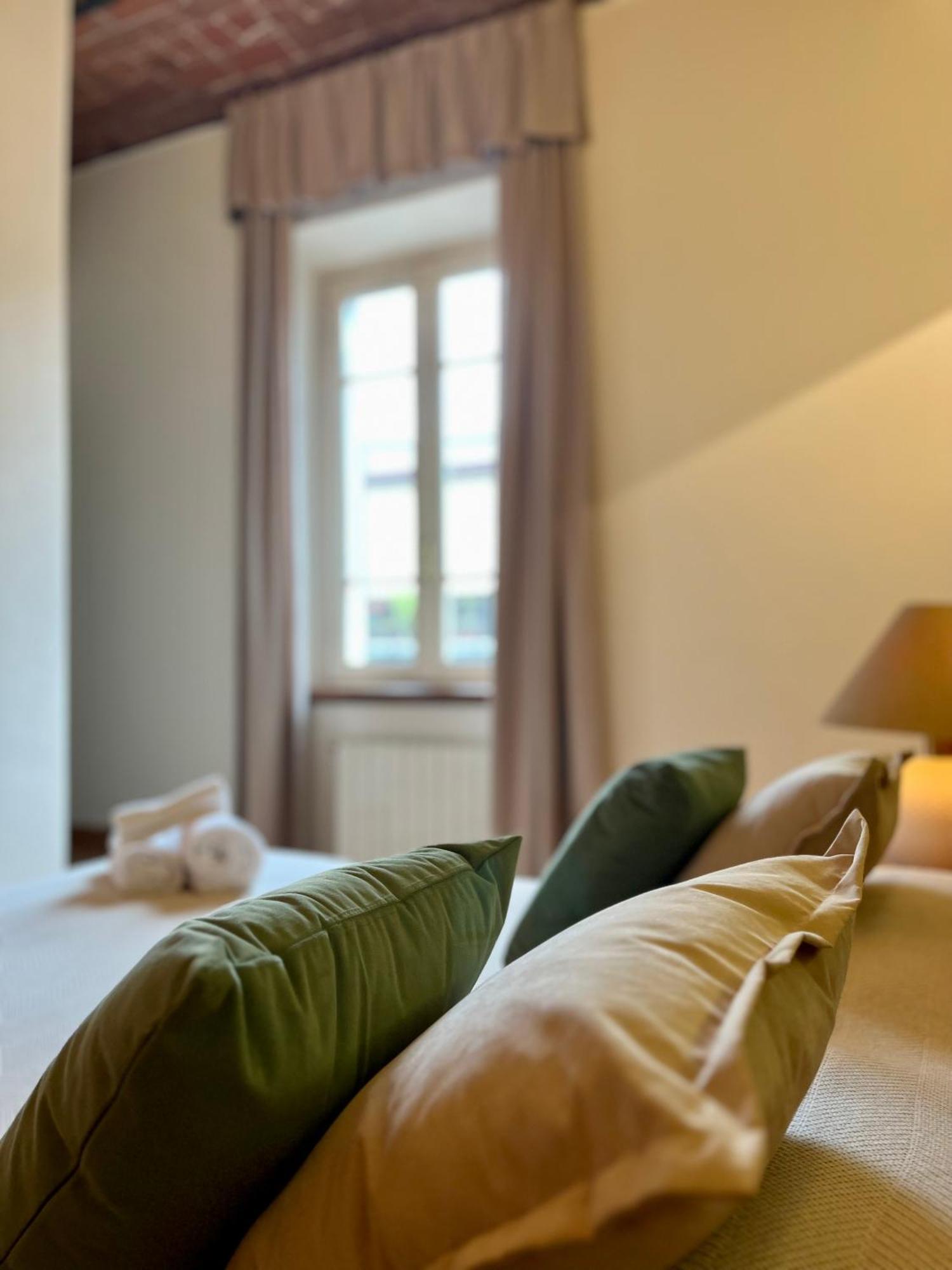 פיאטרה סנטה Residence Internazionale מראה חיצוני תמונה