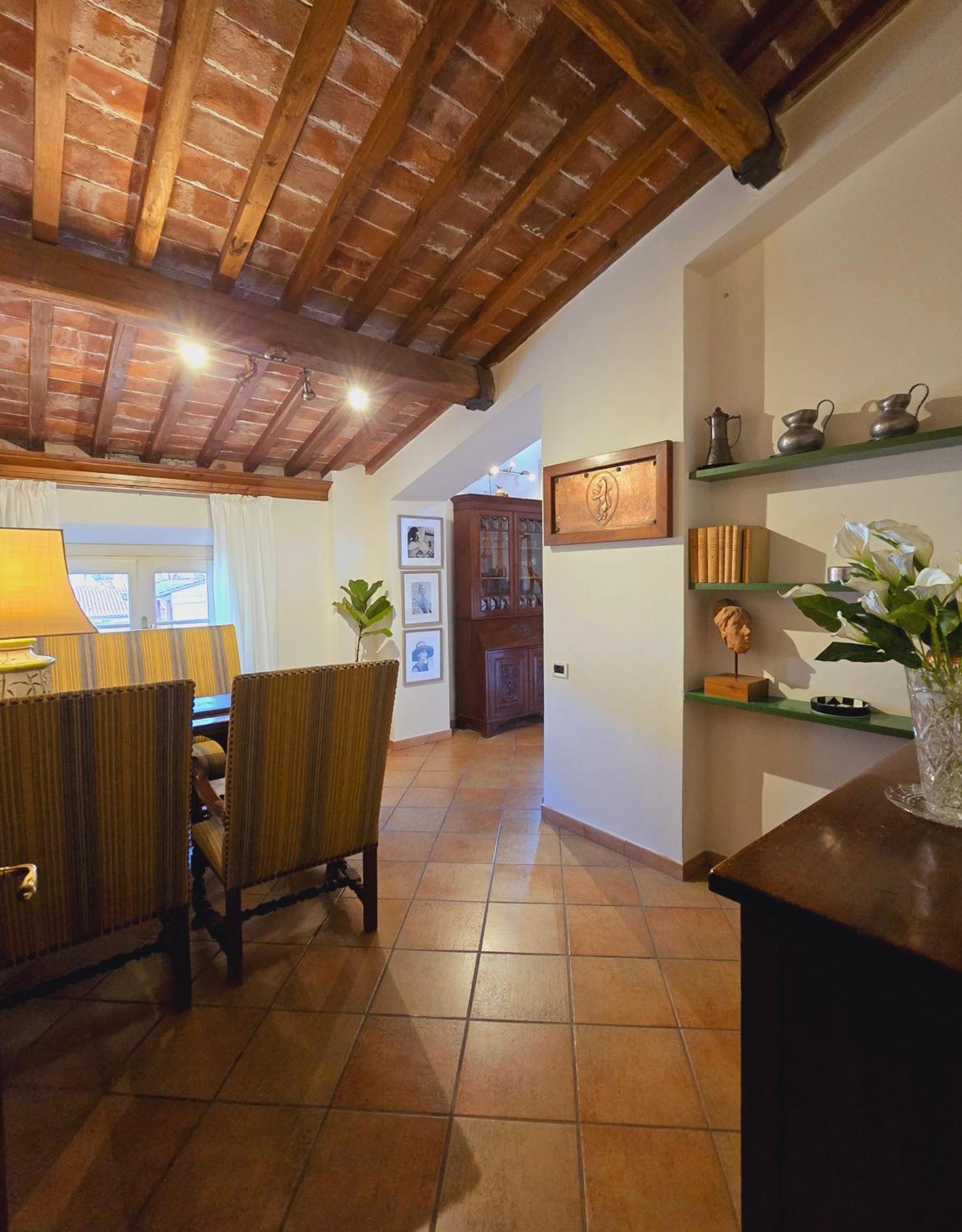פיאטרה סנטה Residence Internazionale מראה חיצוני תמונה