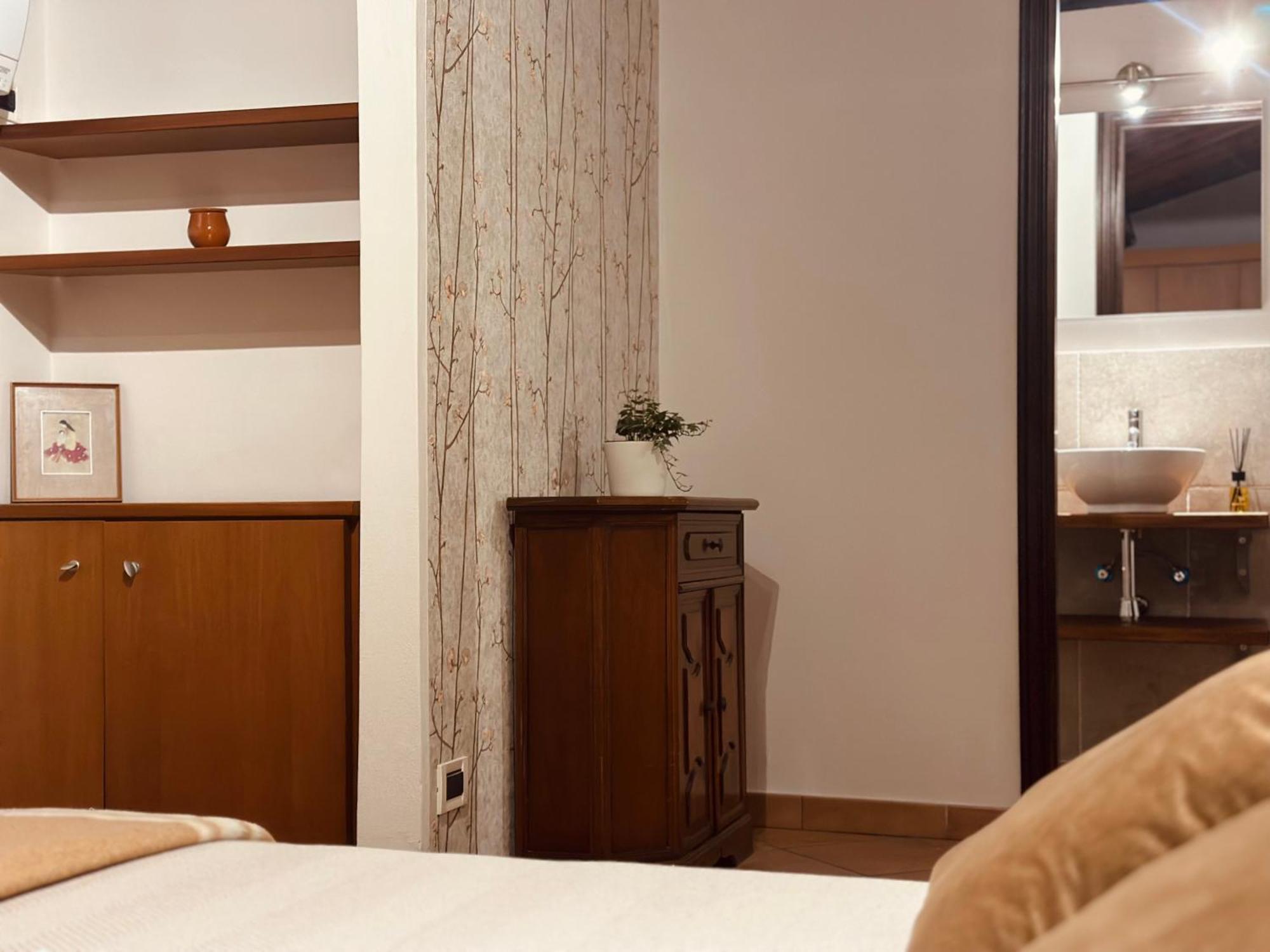 פיאטרה סנטה Residence Internazionale מראה חיצוני תמונה